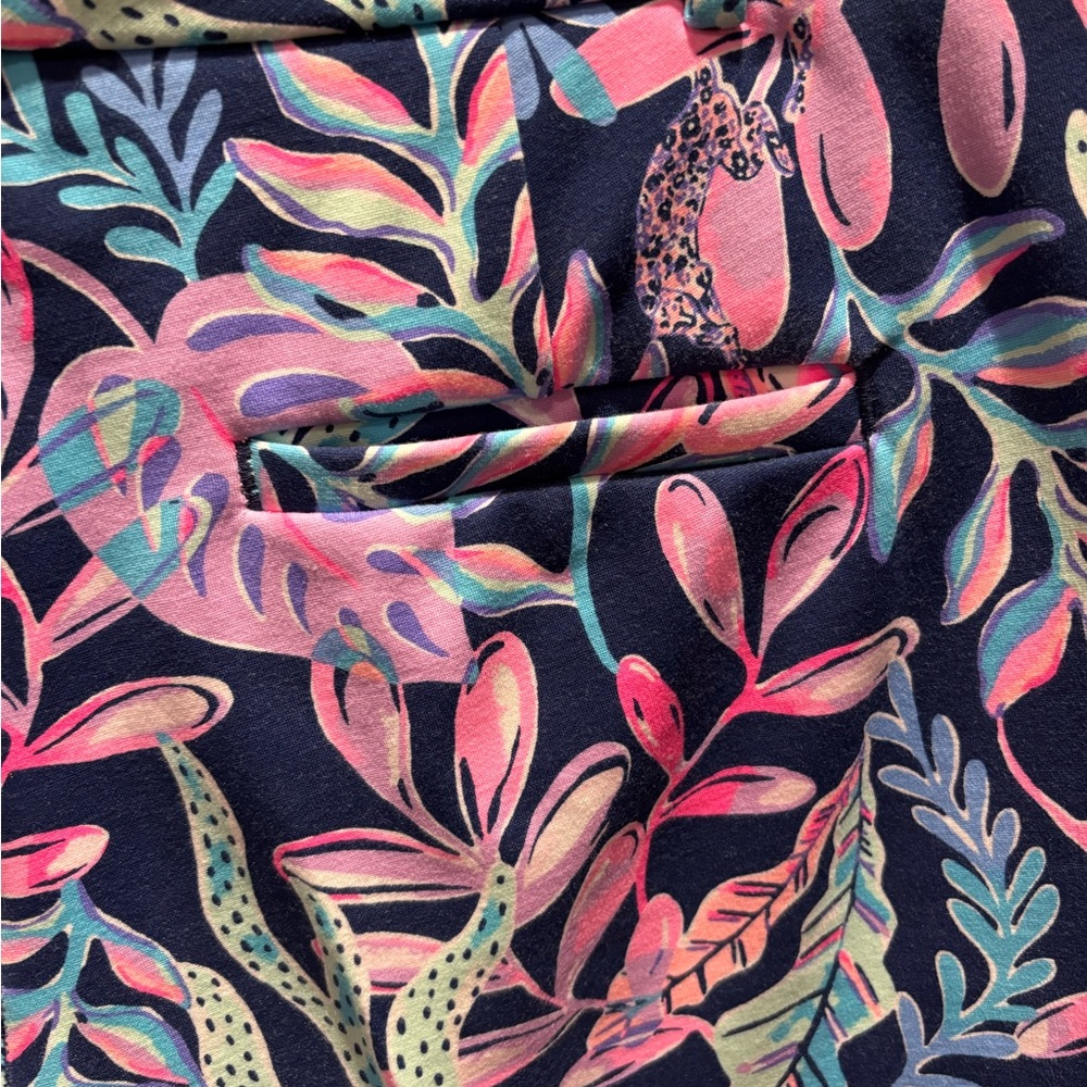 Lilly Pulitzer women’s shorts - Picture 5 of 6